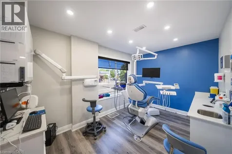 323 Upper Wentworth Street Hamilton ON L9A 4T2