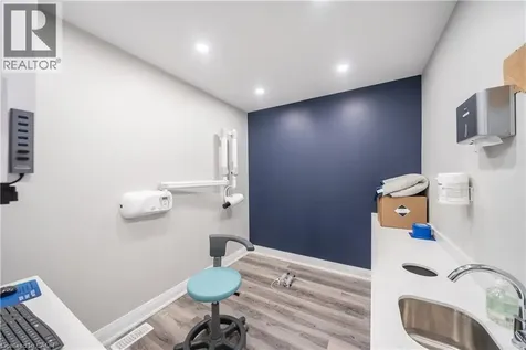 323 Upper Wentworth Street Hamilton ON L9A 4T2