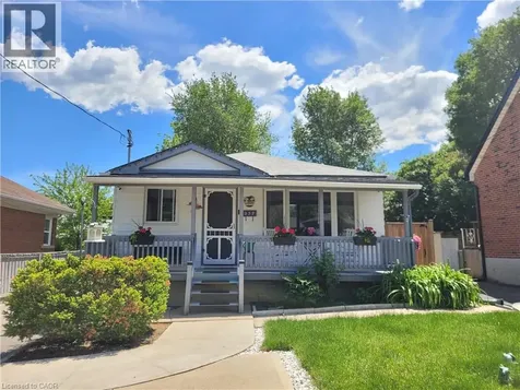 239 West 18th Street Hamilton ON L9C 4H1