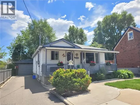 239 West 18th Street Hamilton ON L9C 4H1