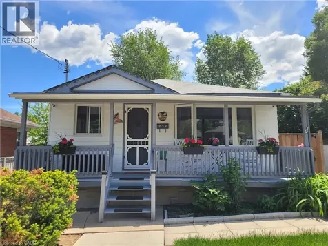 239 West 18th Street Hamilton ON L9C 4H1