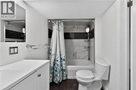 380 East 18th Street Hamilton ON L9A 4R1