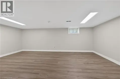 380 East 18th Street Hamilton ON L9A 4R1