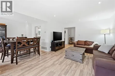 712 Auburn Crescent Burlington ON L7L 5B2