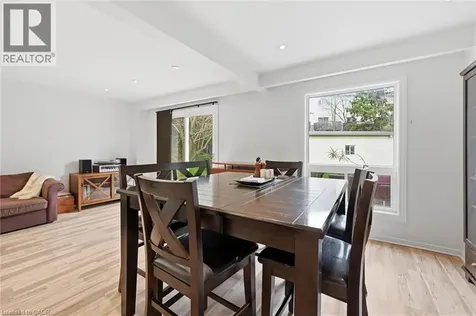 712 Auburn Crescent Burlington ON L7L 5B2