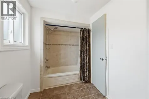 712 Auburn Crescent Burlington ON L7L 5B2