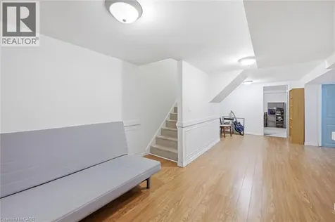 712 Auburn Crescent Burlington ON L7L 5B2