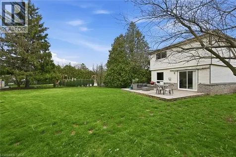 712 Auburn Crescent Burlington ON L7L 5B2