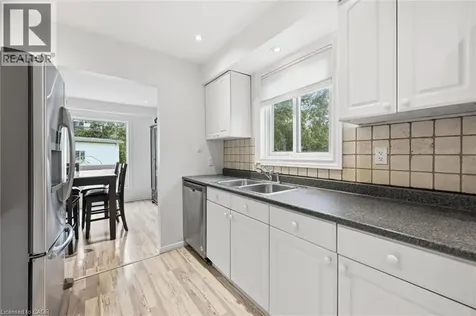 712 Auburn Crescent Burlington ON L7L 5B2