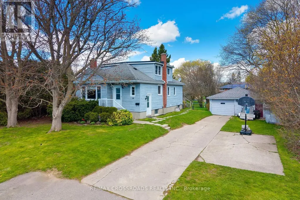 16 Hamilton Avenue Cobourg ON K9A 1V6