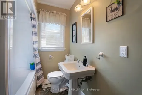 16 Hamilton Avenue Cobourg ON K9A 1V6