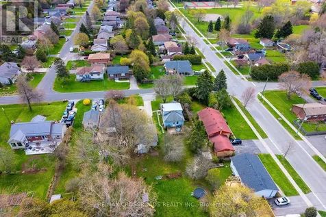 16 Hamilton Avenue Cobourg ON K9A 1V6