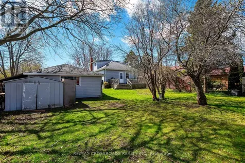 16 Hamilton Avenue Cobourg ON K9A 1V6