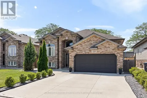 239 Branton Crescent Lakeshore ON N9K 1E2