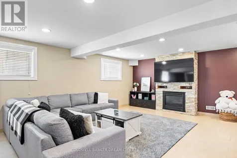 239 Branton Crescent Lakeshore ON N9K 1E2