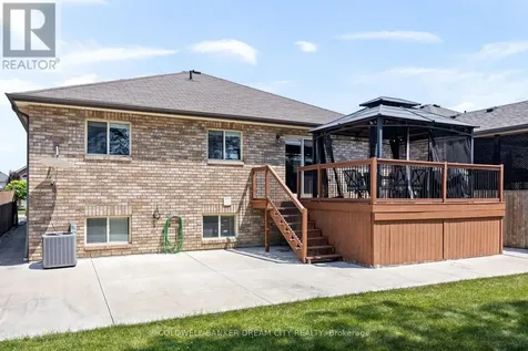 239 Branton Crescent Lakeshore ON N9K 1E2