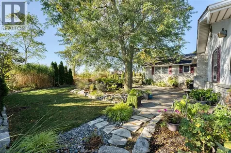 4774 8th Concession Road Windsor ON N0R 1K0