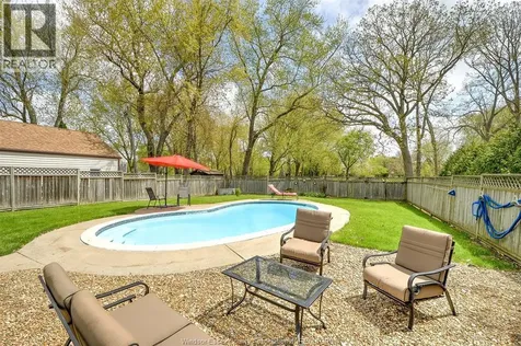 885 Front Road North Amherstburg ON N9V 2V6