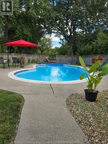 885 Front Road North Amherstburg ON N9V 2V6