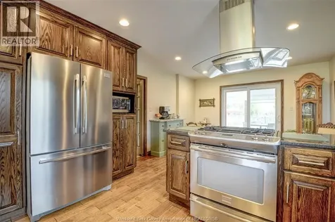 885 Front Road North Amherstburg ON N9V 2V6