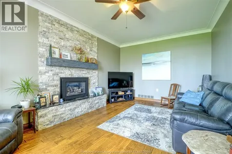 885 Front Road North Amherstburg ON N9V 2V6