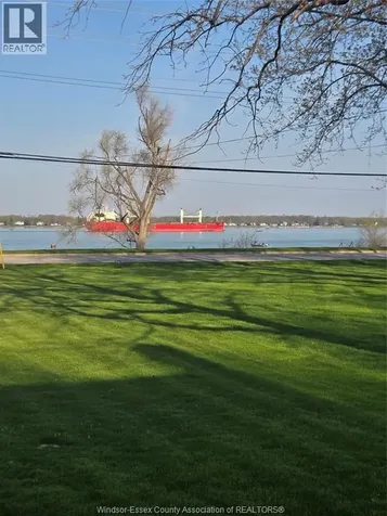 885 Front Road North Amherstburg ON N9V 2V6