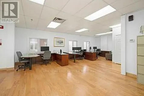335 Renfrew Drive Markham (buttonville) ON L3R 9S9