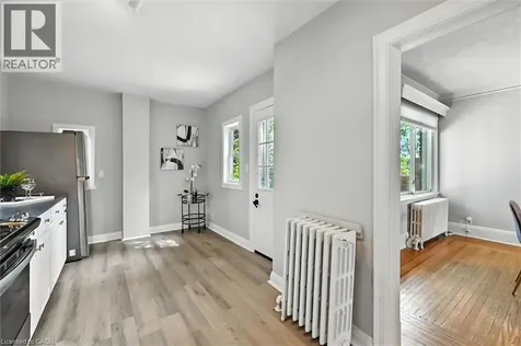 1047 Main Street East Hamilton ON L8M 1N5