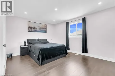92 Desoto Drive Hamilton ON L9A 0B5
