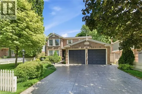 2136 Winding Way Burlington ON L7M 2X9