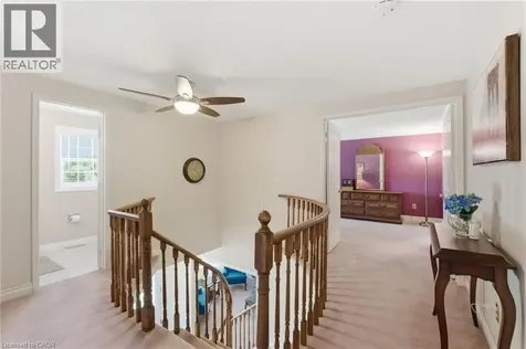 2136 Winding Way Burlington ON L7M 2X9