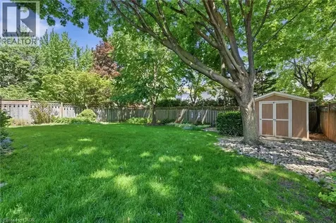 2136 Winding Way Burlington ON L7M 2X9