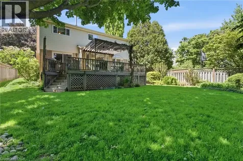 2136 Winding Way Burlington ON L7M 2X9