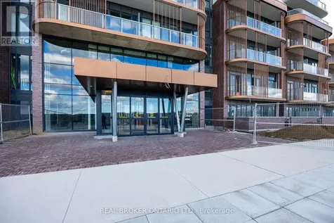 220 Missinnihe Way Mississauga (port Credit) ON L5H 0A9