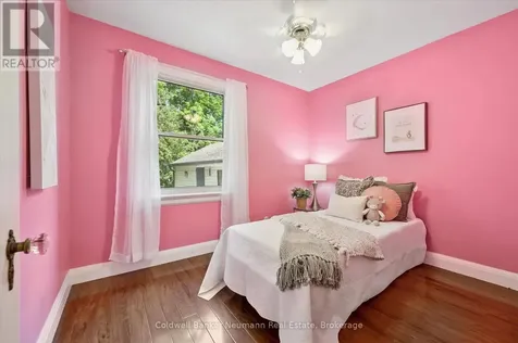 153 Winston Boulevard Cambridge ON N3C 1M1