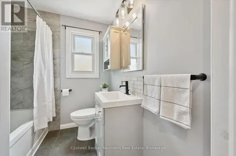153 Winston Boulevard Cambridge ON N3C 1M1