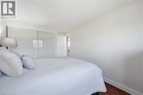 2470 Headon Forest Drive Burlington ON L7M 3X4