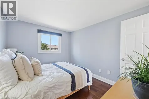 2470 Headon Forest Drive Burlington ON L7M 3X4