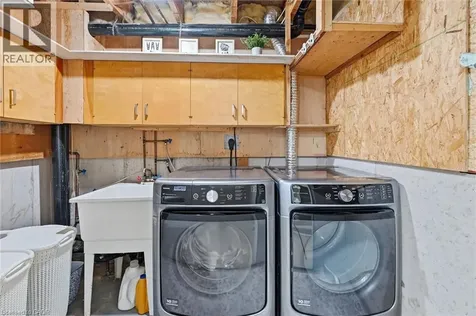 2470 Headon Forest Drive Burlington ON L7M 3X4