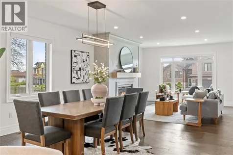 3161 Mcrobbie Windsor ON N8R 0A2