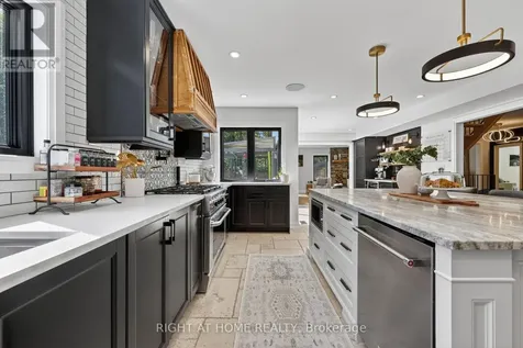 16 Woodland Heights Drive Adjala-tosorontio ON L0M 1J0