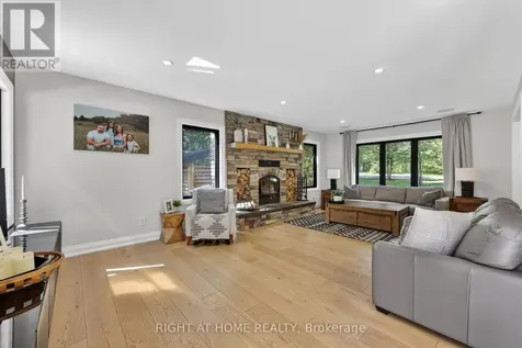 16 Woodland Heights Drive Adjala-tosorontio ON L0M 1J0
