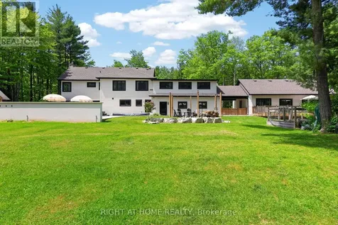 16 Woodland Heights Drive Adjala-tosorontio ON L0M 1J0