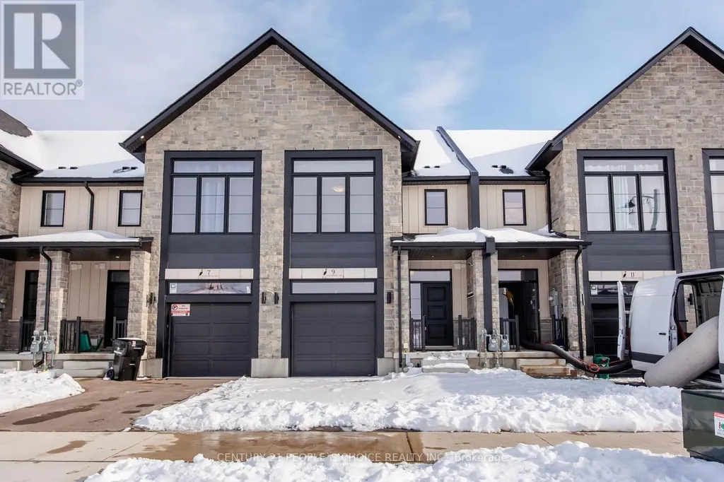 9 Queensbrook Crescent Cambridge ON N1S 0E5