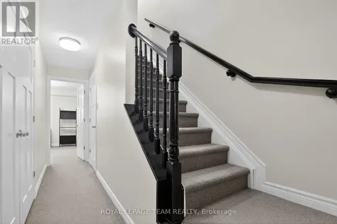 627B Chapman Mills Drive Ottawa ON K2J 5T1