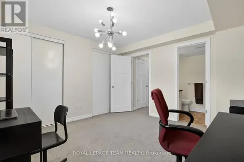 627B Chapman Mills Drive Ottawa ON K2J 5T1