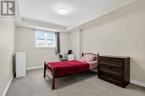 627B Chapman Mills Drive Ottawa ON K2J 5T1