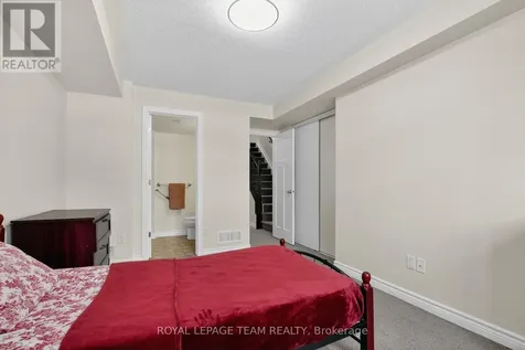 627B Chapman Mills Drive Ottawa ON K2J 5T1