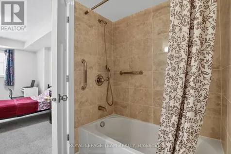 627B Chapman Mills Drive Ottawa ON K2J 5T1