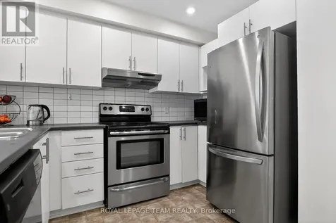 627B Chapman Mills Drive Ottawa ON K2J 5T1
